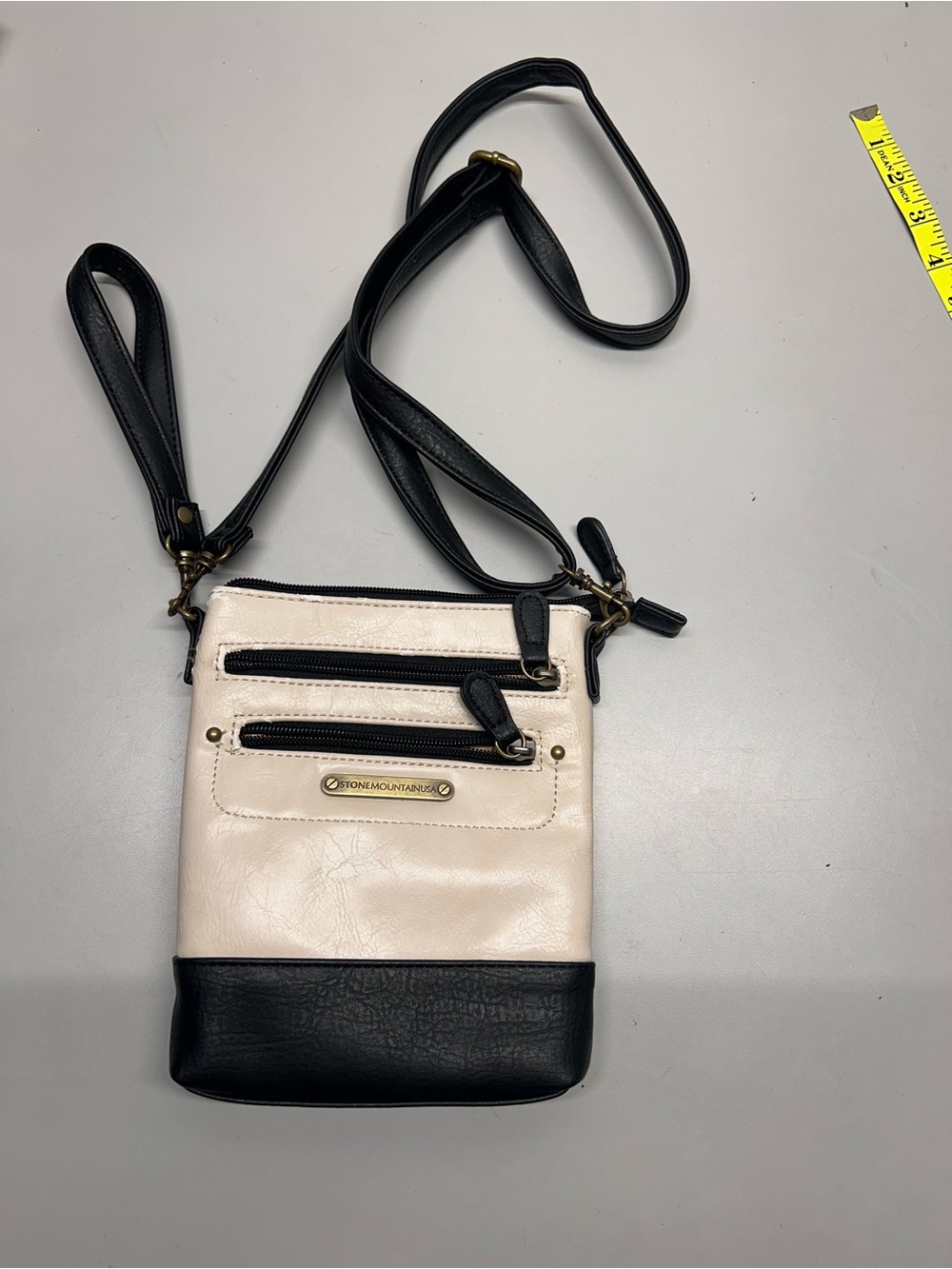 Stone Mountain Accessories Cream and Black Compact Crossbody Bag